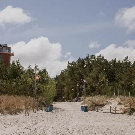 Szumi Las, Szumi Morze - Przyczepa Na Pieknej Prywatnej Dzialce Campingplatz